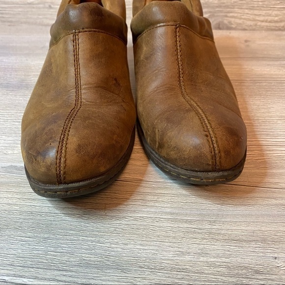 BOC Born concepts woman’s brown leather mule bootie clog Kinney bc0546 - Picture 4 of 12